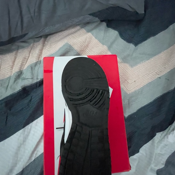 Nike dunks Pandas used very good condition size 11 men’s - Picture 8 of 9